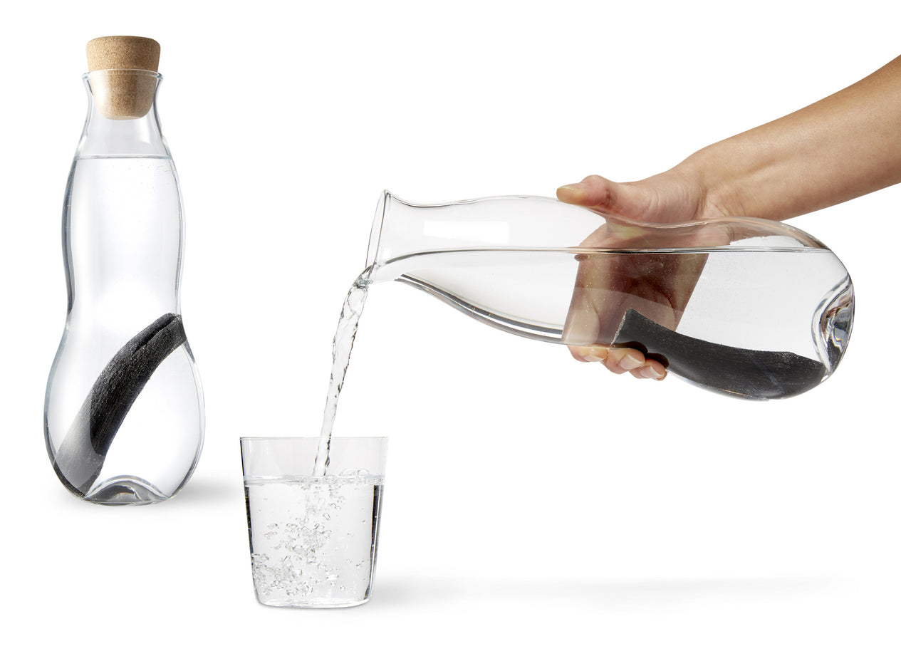 Wasserkaraffe-Eau-Carafe&Wasserfilter-Black+Blum-Design-berlindeluxe-karaffe-korken-wasser-glas