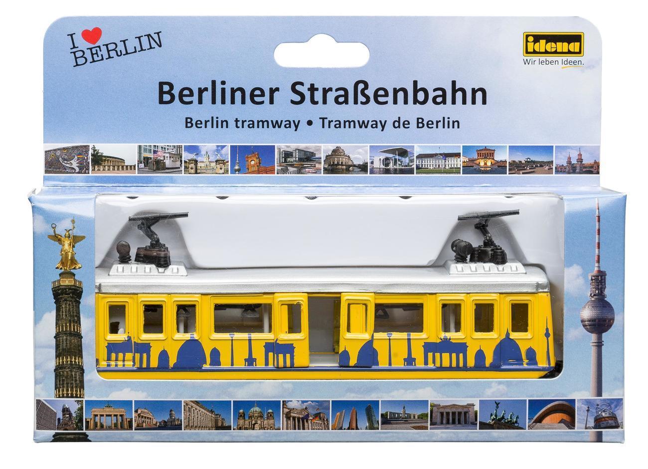 Berlin tram toy model