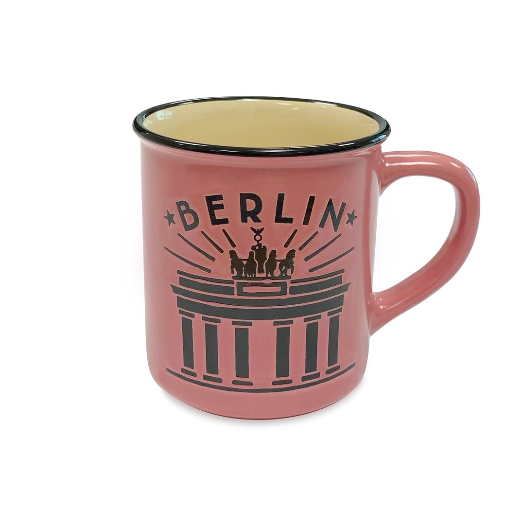 Berlin-Tasse-von-Robin-Ruth-berlindeluxe-brandenbugrertor-berlin-rosa