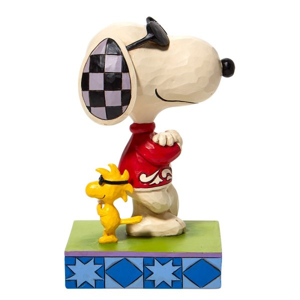Peanuts--Snoopy-Woodstock-Cool-Jim-Shore-Figur-berlindeluxe-kuecken-sonnenbrille-roter-pullover