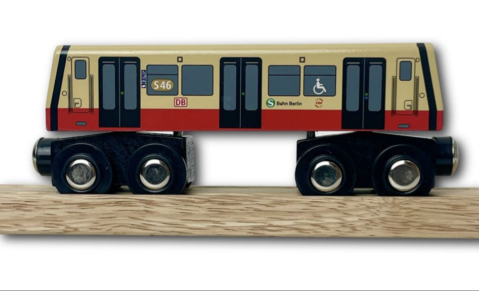 Miniature wooden S-Bahn Berlin S46 to play with