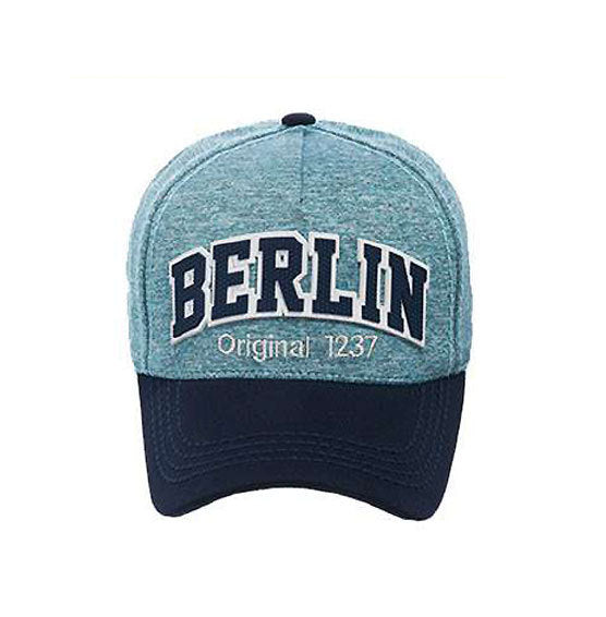 Berlin-Basecap-Siro-von-Robin-Ruth-berlindeluxe-berlinorginal1237-blau