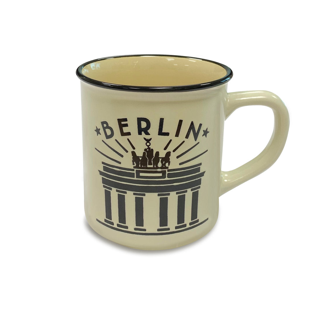 Berlin-Tasse-von-Robin-Ruth-berlindeluxe-brandenbugrertor-berlin-gelb